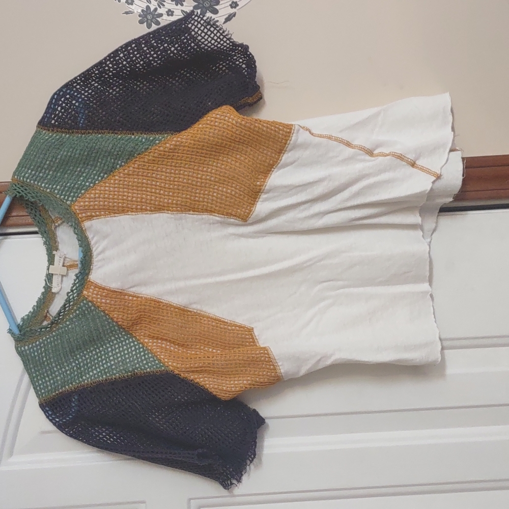 boho shorty shirt.